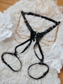 Czarny harness uprząż erotyczna regulowana eko skóra
